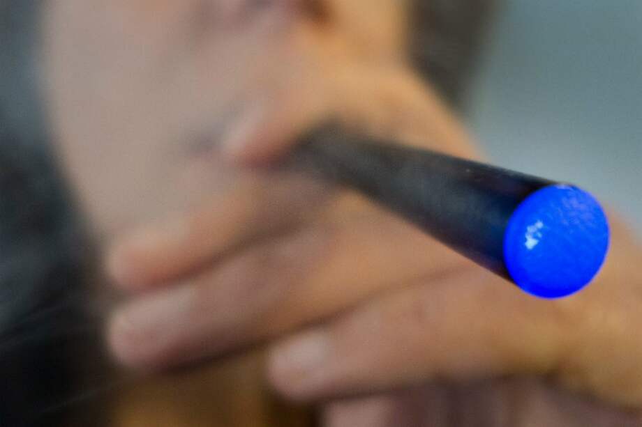 OMS recomienda prohibir venta de cigarrillos electrónicos a menores