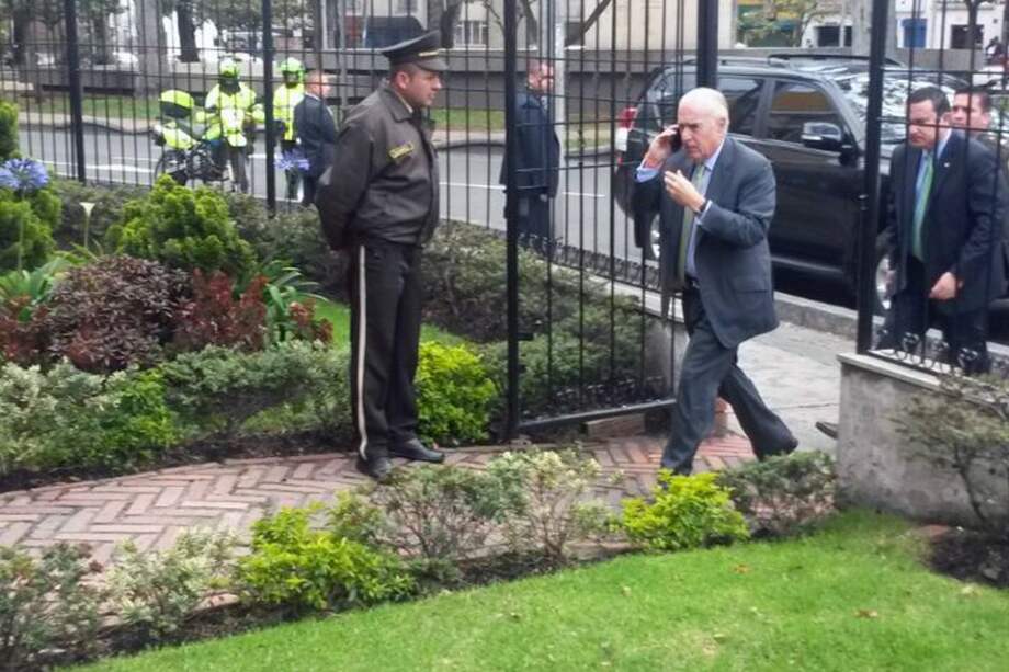 Pastrana, después de 16 años, regresa al Partido Conservador