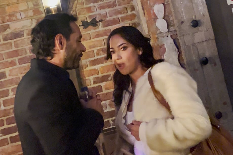 Este misterioso hombre es el novio de la protagonista de 'Klass 95'