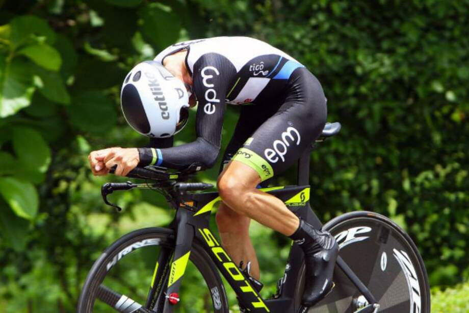 Oscar Sevilla, primer líder de la Vuelta a Colombia 2016. Foto: EPM Tigo