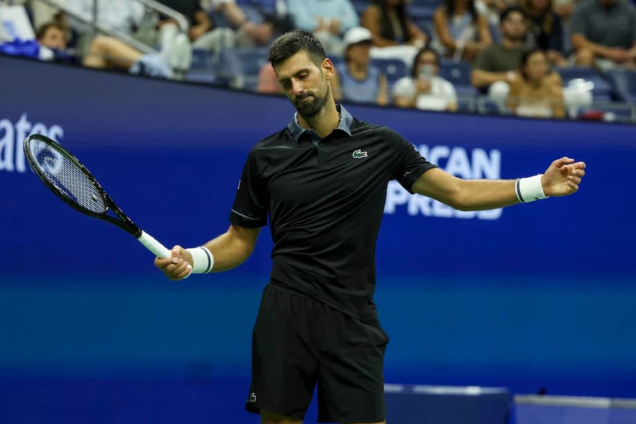 Novak Djokovic en el juego contra Mariano Navone de Argentina por la primera ronda del US Open 2026, en el Billie Jean King National Tennis Center de Flushing Meadows, Nueva York, este domingo 30 de agosto de 2026.