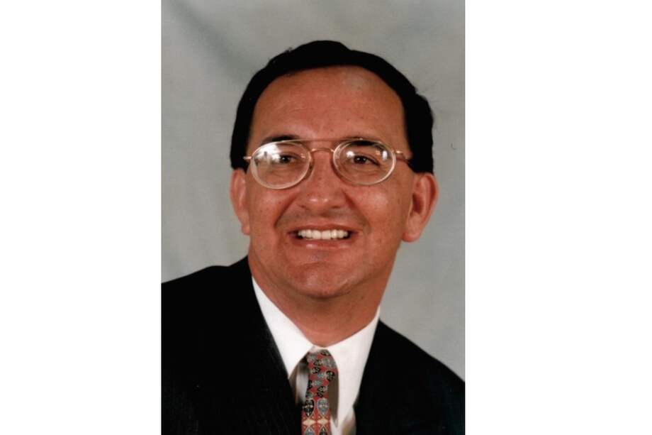 Carlos Arturo López Ángel fue Asesor y Coordinador de Programas de Acción Social de la Presidencia de la República.