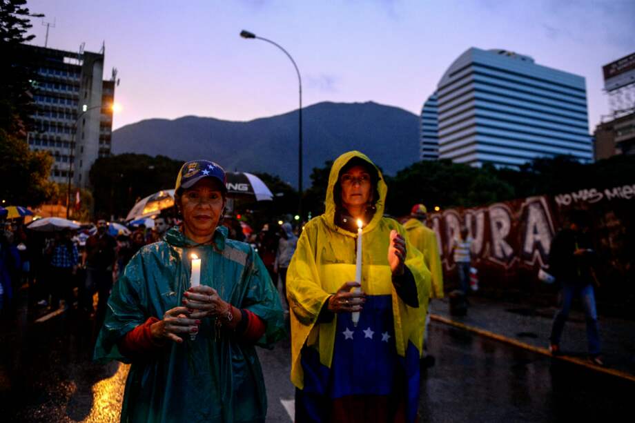 La oposición venezolana convocó a principios de este mes un plebiscito para que la ciudadanía exprese si está o no de acuerdo con la propuesta de reescribir la Constitución. AFP.