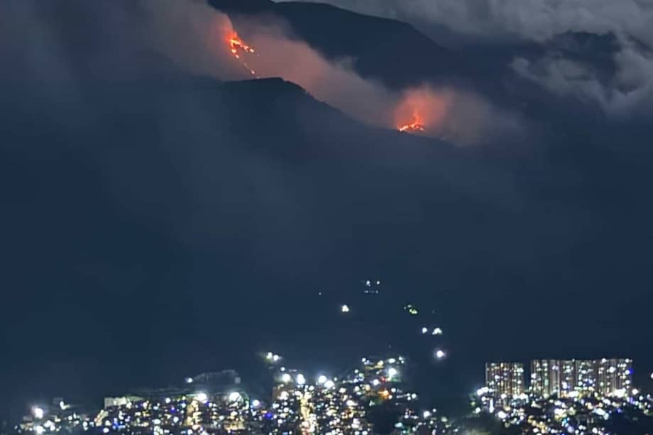 El incendio en Bello no ha dejado personas heridas.