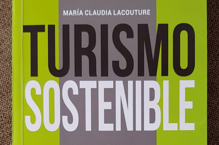 Portada del libro escrito por la exministra María Claudia Lacouture.