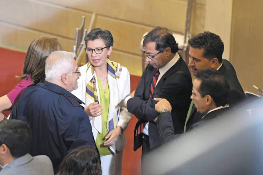 La Alianza Verde, el Polo Democrático y el movimiento ciudadano de la Colombia Humana se declararon en oposición. / Gustavo Torrijos