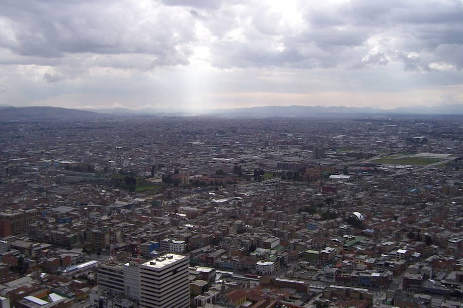 La economía de Bogotá y sus municipios aledaños está asociada a actividades de servicios (60 % del PIB), comercio (20 %) e industria manufacturera (10 %).
/ Pixabay.