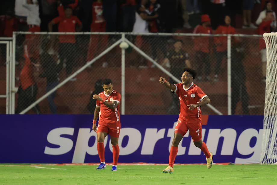 Los jugadores de América, en la primera fecha de la Copa Sudamericana 2026.