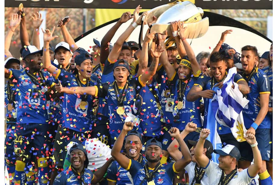 Delfín se coronó campeón por primera vez en su historia. El club se fundó en 1989. / EFE