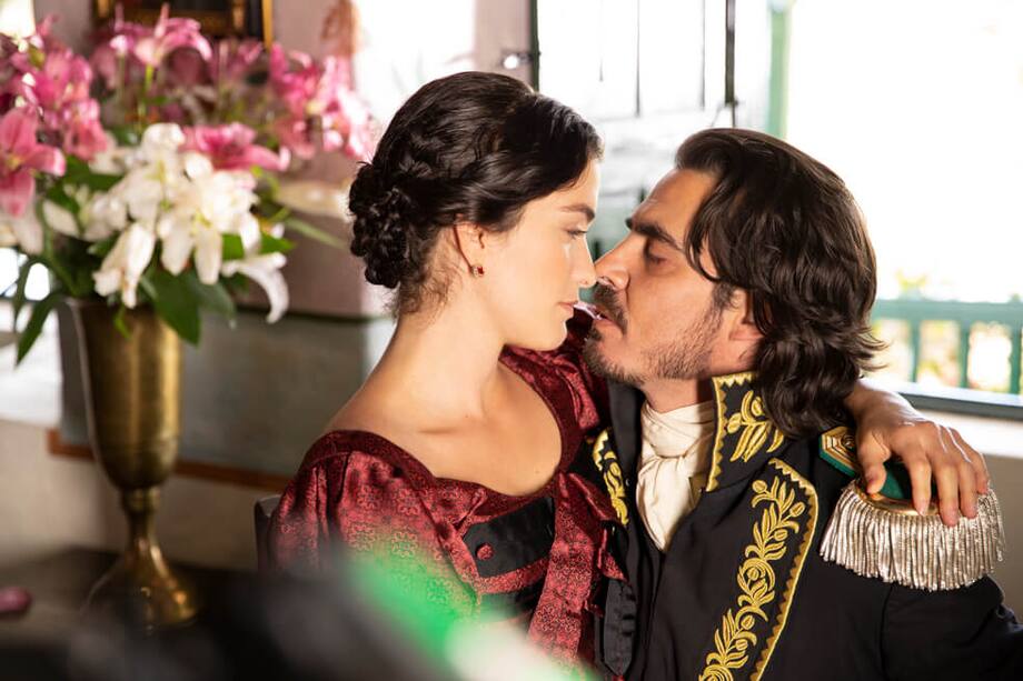 Shany Nadal y Luis Gerónimo Abreu son los protagonistas de la serie Bolívar. / Fotos: cortesía Caracol Televisión / Ramiro Ayerbe