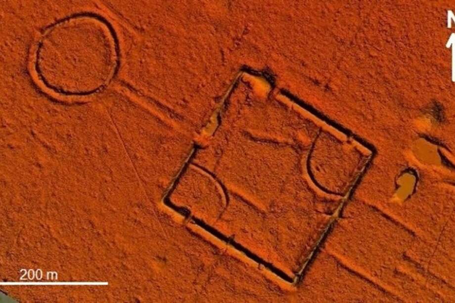 El escaneo láser aéreo descubrió cientos de centros ceremoniales y sus sistemas de caminos. El impacto de esta civilización aún es visible en la vegetación amazónica actual. /M. Pärssinen & F. de Novaes.