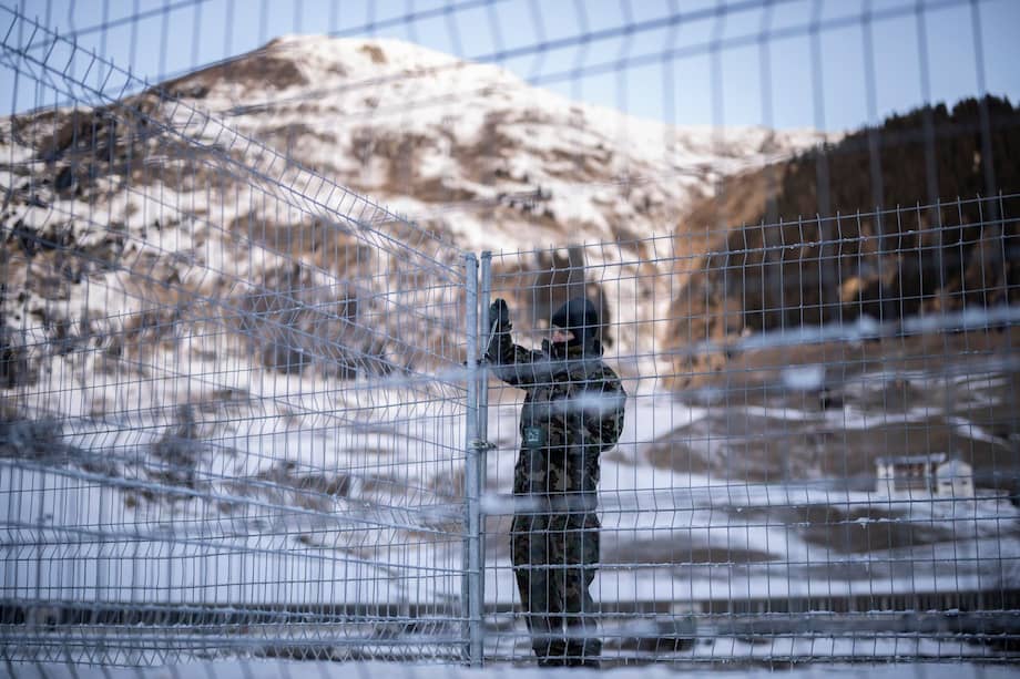 Davos, Suiza, se prepara para la reunión anual del Foro Económico Mundial, entre el 19 y el 23 de enero. EFE/EPA/GIAN EHRENZELLER