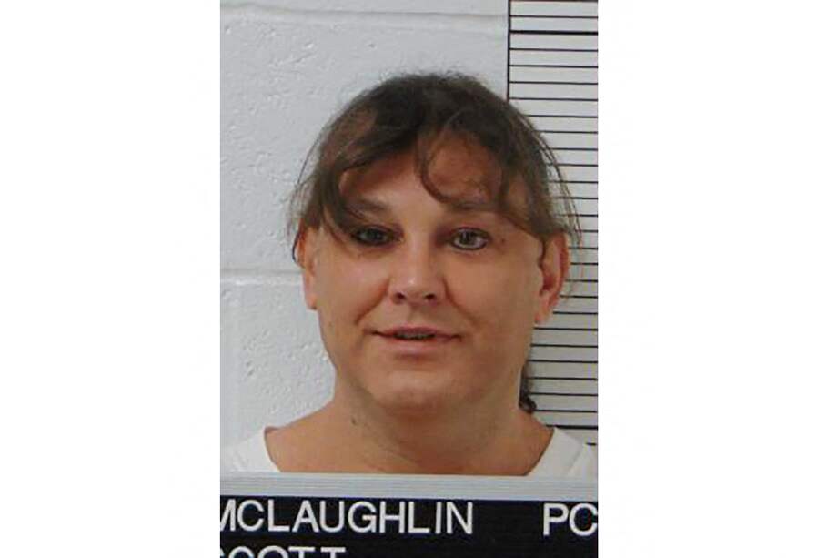 Esta foto de reserva obtenida del Departamento Correccional de Missouri muestra la foto policial de Amber McLaughlin.