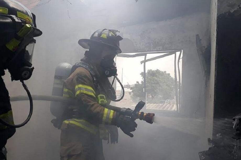 El incendio ya fue controlado por el cuerpo de Bomberos de Bogotá