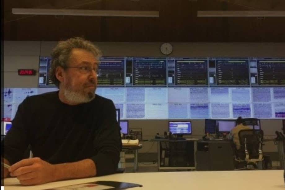 Desde el Servicio Geológico Colombiano lamentan la partida de Fernando Gil Cruz, vulcanólogo y pionero de la sismología volcánica. /Servicio Geológico Colombiano.