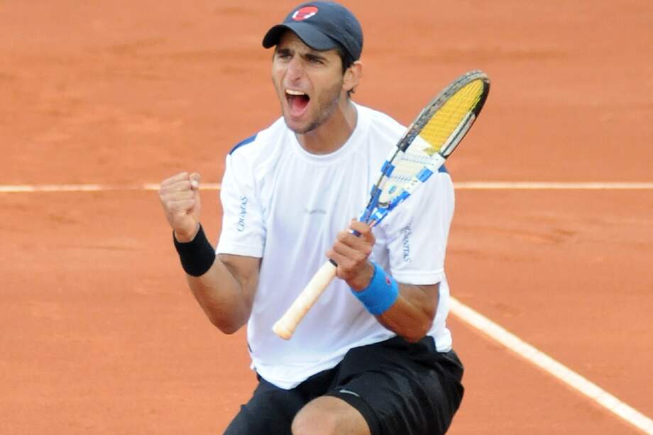 El tenista colombiano Robert Farah disputa hoy la final de dobles mixtos.