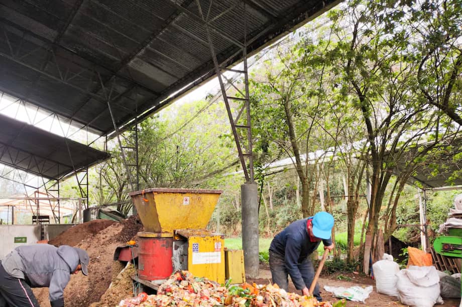 El abono, producido por Asprocaf desde el 2015, está avalado por el Instituto Colombiano Agropecuario (ICA)