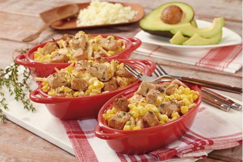 Mazorca desgranada con cubos de lagarto de pierna de cerdo. Me encanta la carne de cerdo