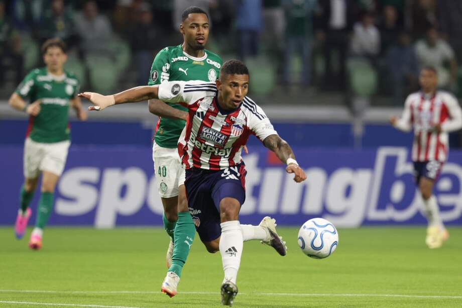 Jhomier Guerrero durante su etapa como futbolista del Junior de Barranquilla.