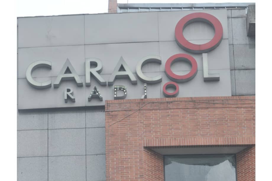 Fachada de Caracol Radio en Bogotá.