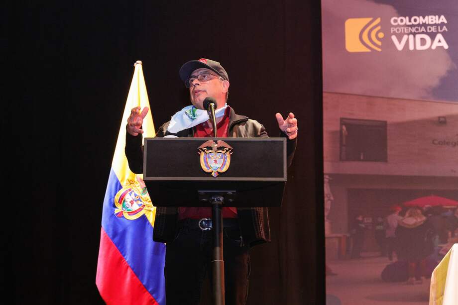 Presidente Gustavo Petro en la primera jornada de Gobierno con los Barrios Populares.
