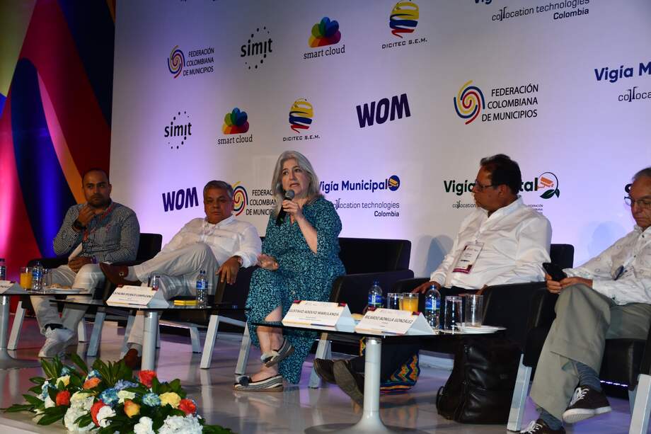 Catalina Velasco, ministra de Vivienda, durante el Congreso Nacional de Municipios.