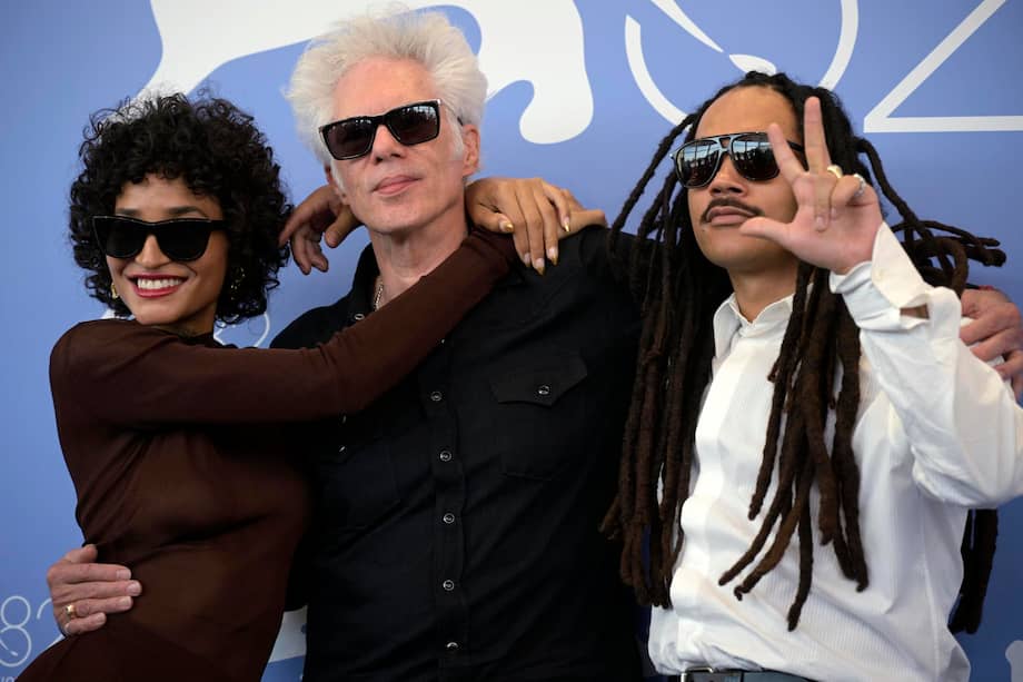 "Jarmusch no es un director que esté sometido ni a los principios del entretenimiento al por mayor, ni a los del cine avant-garde" - David Guzmán Quintero