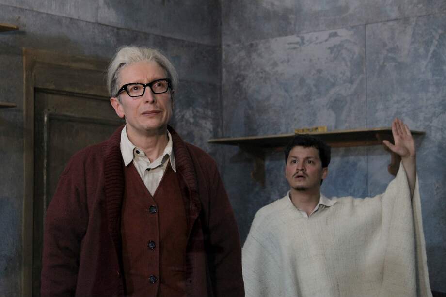 Andrés Gómez / Fabio Rubiano en su papel de Salvo Castello en "Labio de liebre".