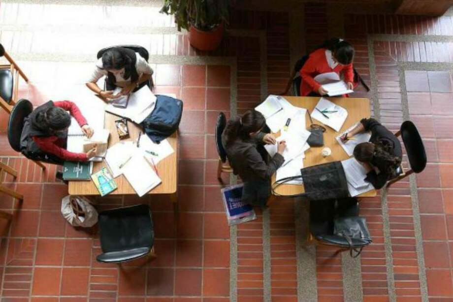 Jornada escolar única, una de las soluciones para mejorar pruebas PISA: Anif