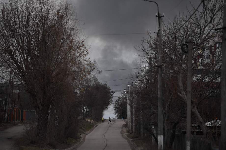 La movilización general decretada en Ucrania tomará lugar en el territorio de Vinnytsia, Volyn, Dnipropetrovsk, Donetsk, Zhytomyrsk, Zakarpatsk, Zaporizhzhsk, Ivano-Frankivsk, Kiev, Kirovogradsk, Luhansk, Lviv, Mykolaiv, Odessa, Poltava, Rivne, Sumy, Ternopil, Kharkiv, Kherson, Khmelnytsky, Cherkasy, Chernivtsi y Oblast de Chernihiv.