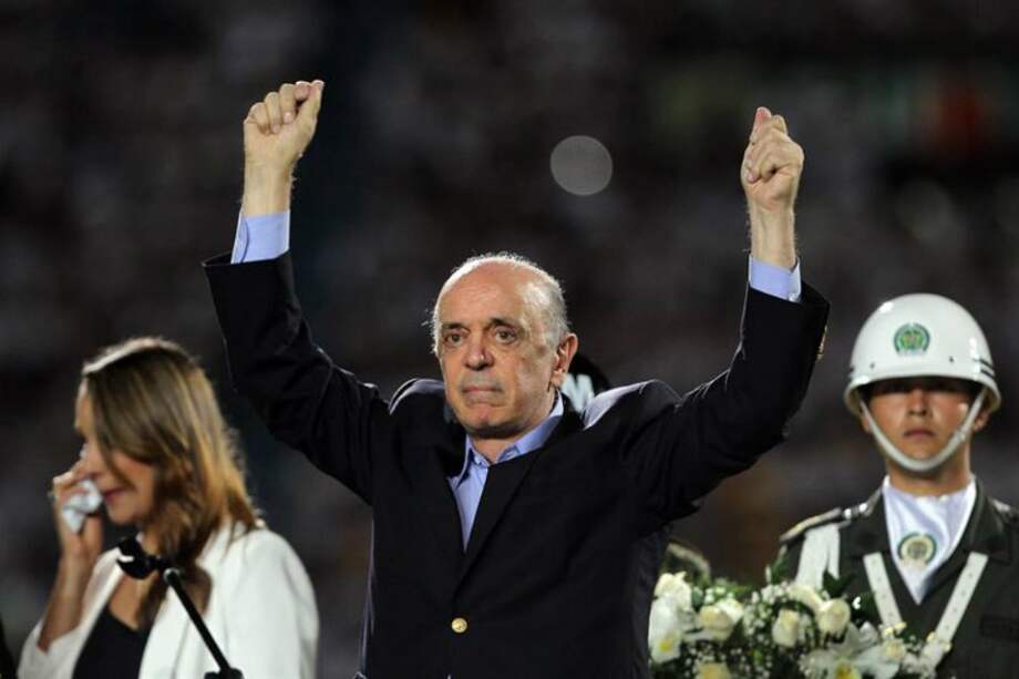 José Serra, canciller de Brasil, durante el homenaje a las víctimas del accidente aéreo que sufrió el equipo Chapecoense. / EFE