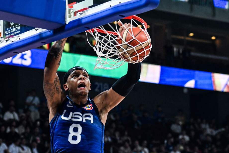 Paolo Banchero, italiano que eligió representar a Estados Unidos, en el partido de los norteamericanos contra Italia.