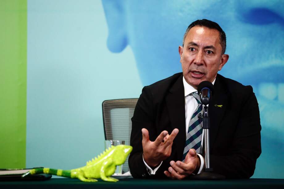 Ricardo Roa entregó declaraciones a la salida del Foro Energético Andeg al que asistía.