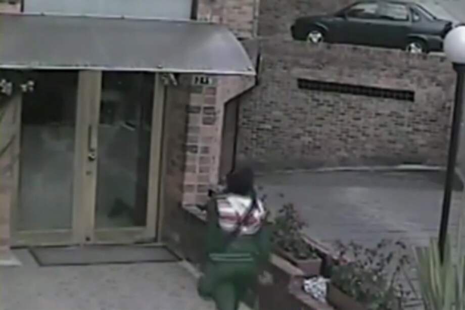 Vigilante de conjunto residencial capturó a una mujer apartamentera