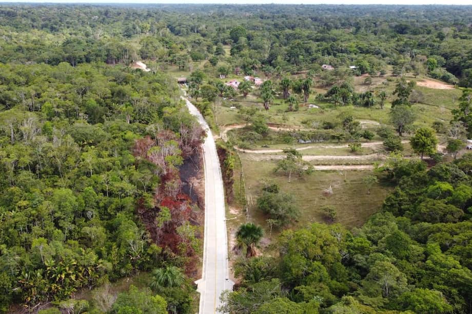 La vía Leticia-Tarapacá, Amazonas, tuvo una inversión de $ 20.523 millones.