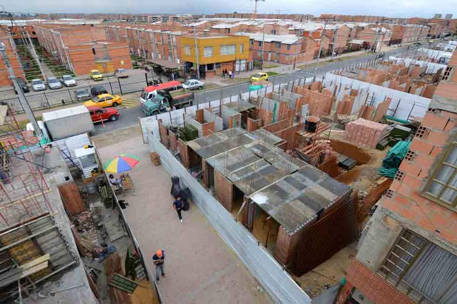 Una de las propuestas del Distrito al Gobierno es que sean las capitales las que diseñen los instrumentos de habilitación del suelo para construir VIP y VIS. / Archivo