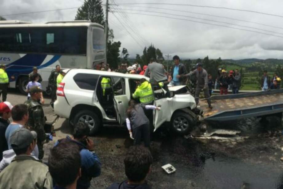 Gobernador de Boyacá atribuye su accidente a “una trampa asesina en la vía”