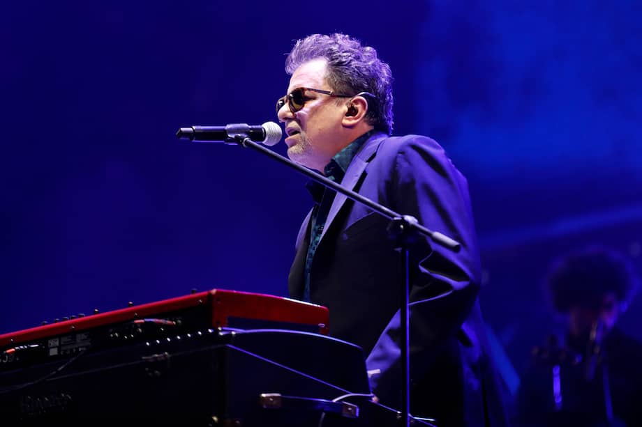 El cantautor se presentó en el mismo escenario donde Café Tacvba y Residente habían desatado sus ritmos el día anterior, y donde Juanes le daría uno de los cierres al festival horas después.