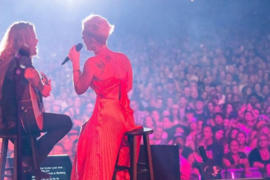 U2 y Pink serían los artistas que encabezarían el concierto.
