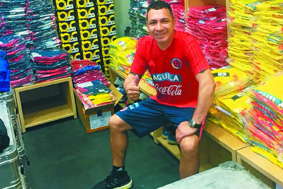 William Torres, uno de los utileros de Colombia en el Mundial de Rusia 2018. / Cortesía