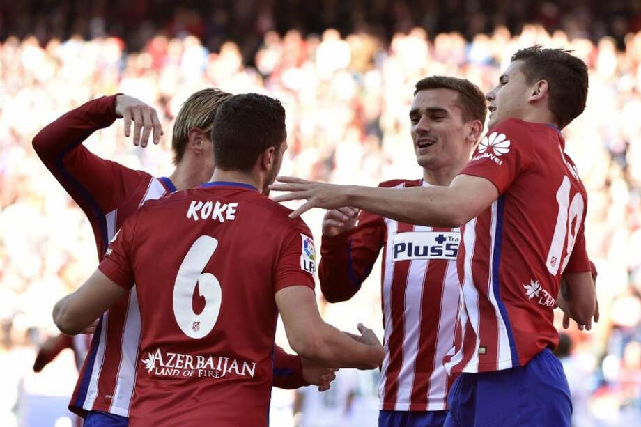 Atlético de Madrid le pone presión al Barcelona. Foto: AFP