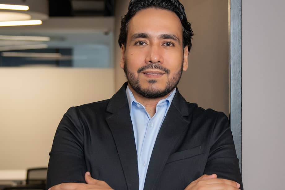 Carlos Pino, gerente de Tecnología de la Información y Operaciones de Colibrí IT.