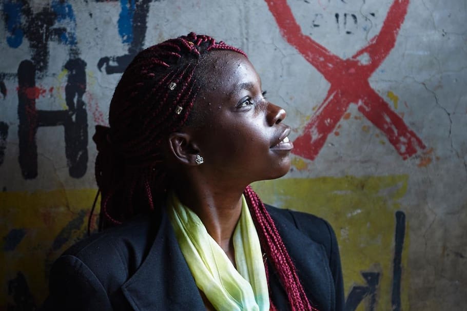 Cada tres minutos, una adolescente contrae el VIH