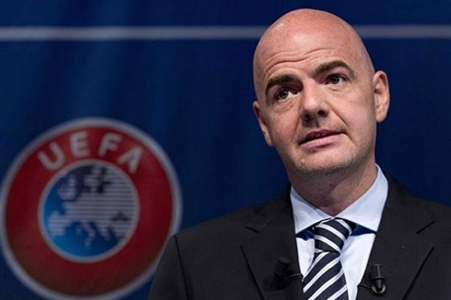 Gianni Infantino se lanza a la carrera por la presidencia de la FIFA. Foto: AFP