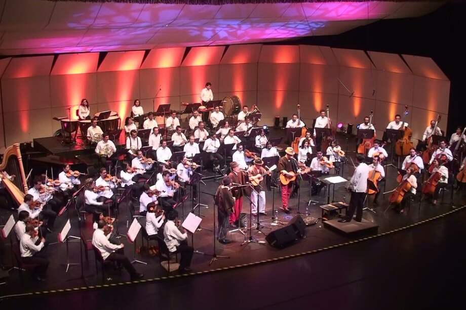 Jorge Velosa durante su presentación con el proyecto ‘Carranga Sinfónica’ / Cortesía Orquesta Sinfónica Nacional de Colombia