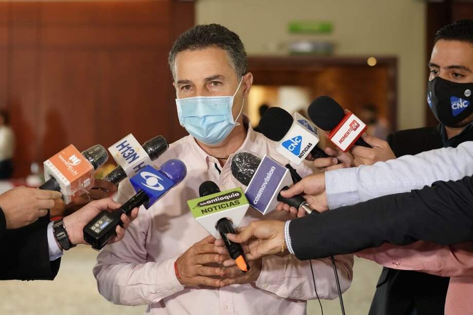 El gobernador de Antioquia, Aníbal Gaviria, anunció las medidas que adoptará el departamento frente al aumento de casos de COVID-19.