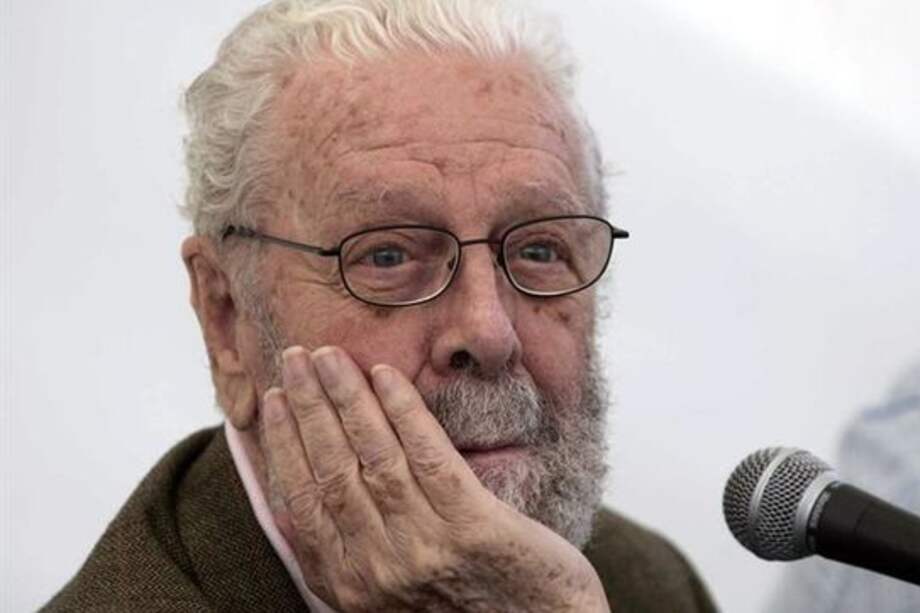 Luis García-Berlanga Martí ? fue uno de los directores de cine y guionistas españoles más importantes del cine contemporáneo.