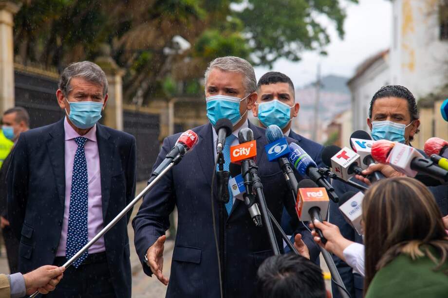 El presidente Iván Duque llamó nuevamente al autocuidado, minutos antes de entrar a reunión con el Comité Nacional del Paro.