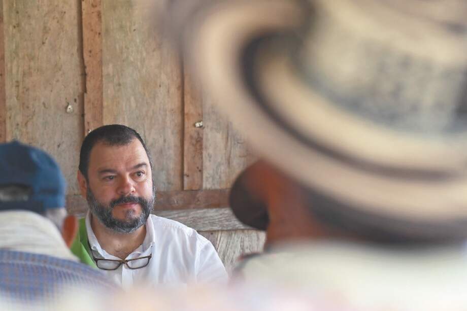 Carlos Alfonso Negret dice que “con el Eln hay que tender puentes, hay que volverse a sentar”.