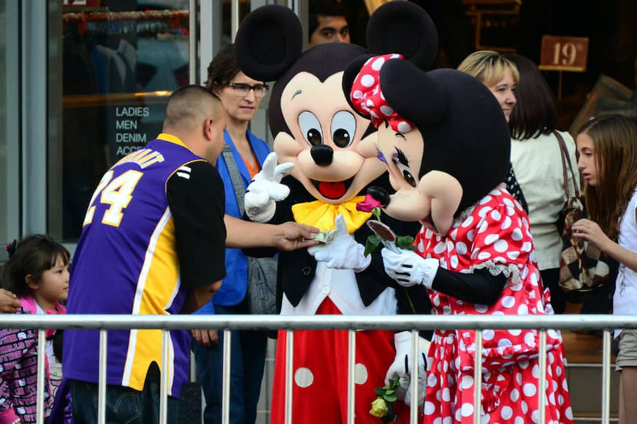 Disney celebra los 85 años de Mickey Mouse con el corto "Get a Horse"